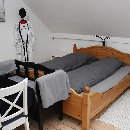 1st Floor 2 With Kitchenette Lejlighed *