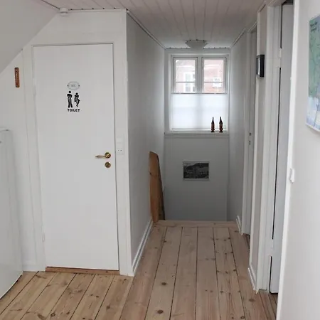 1st Floor 2 With Kitchenette Store Heddinge