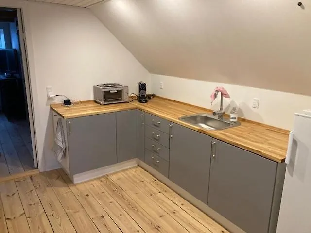 1st Floor 2 With Kitchenette *