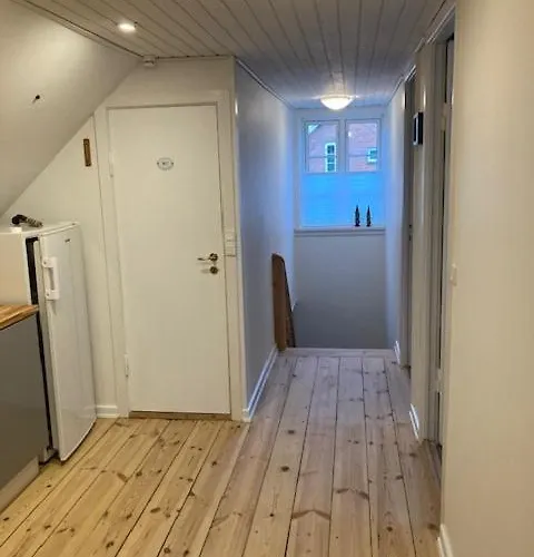 1st Floor 2 With Kitchenette דירה